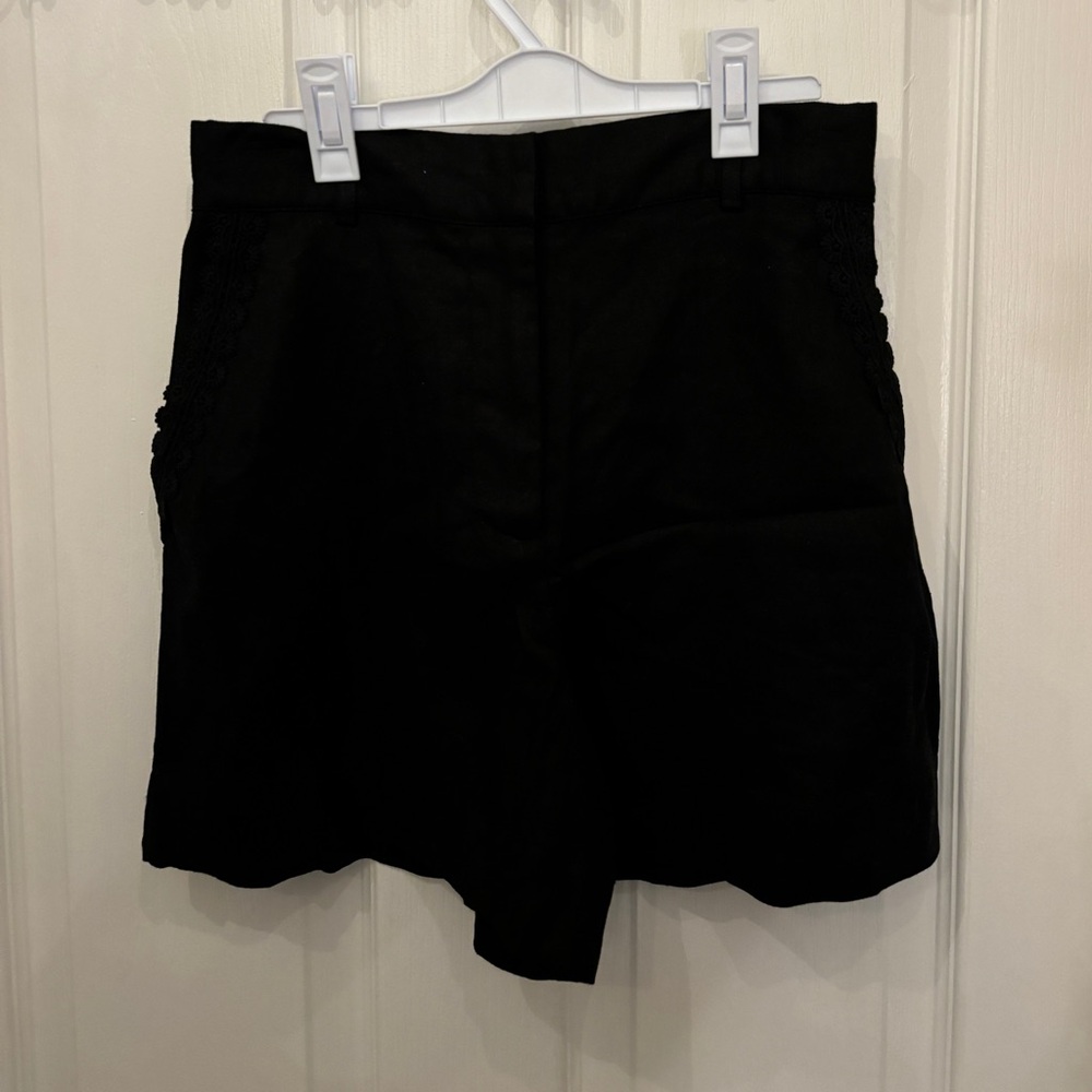 House of Harlow 1960 Shorts NWT